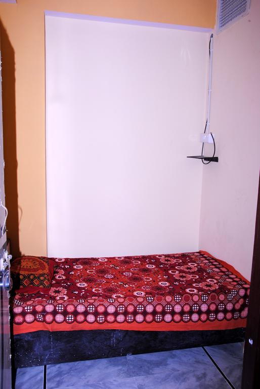 Meru Palace Guest House And Restaurant Tonk Ngoại thất bức ảnh